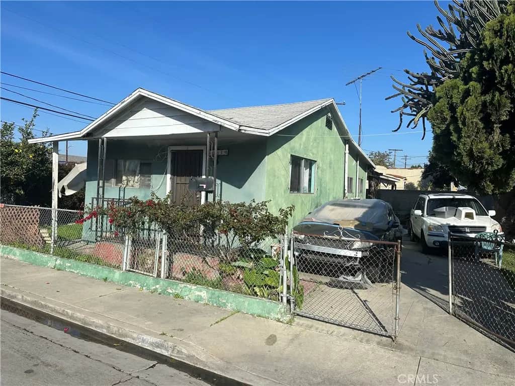 10814 Watts Avenue, Los Angeles, CA — listing photo 1