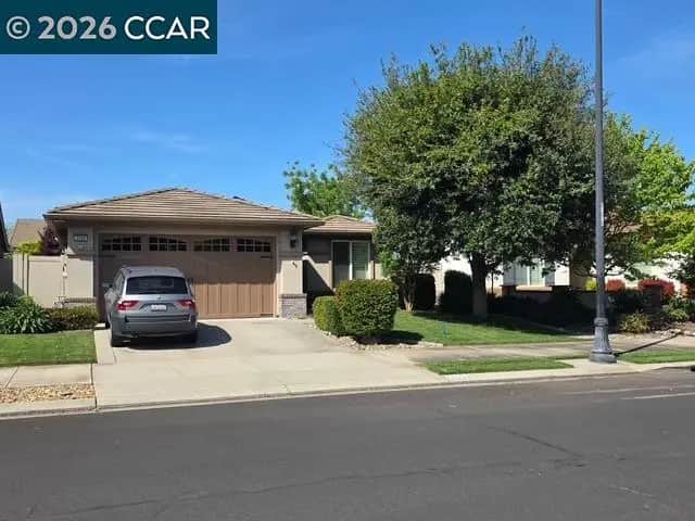 2499 Bellchase Dr, Manteca, CA — listing photo 1