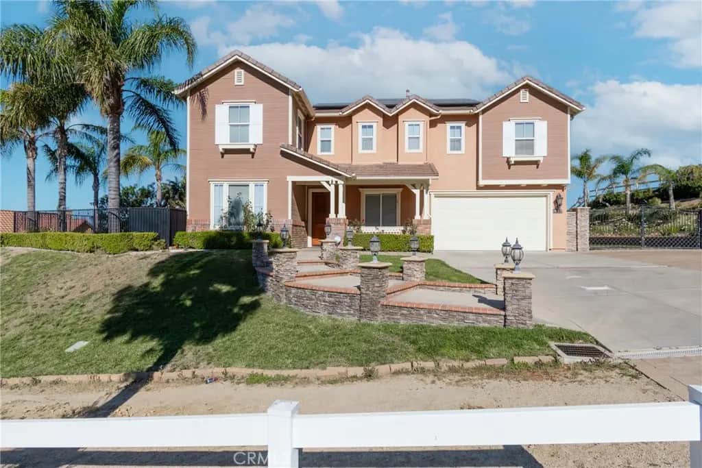 159 Cross Rail, Norco, CA — listing photo 1