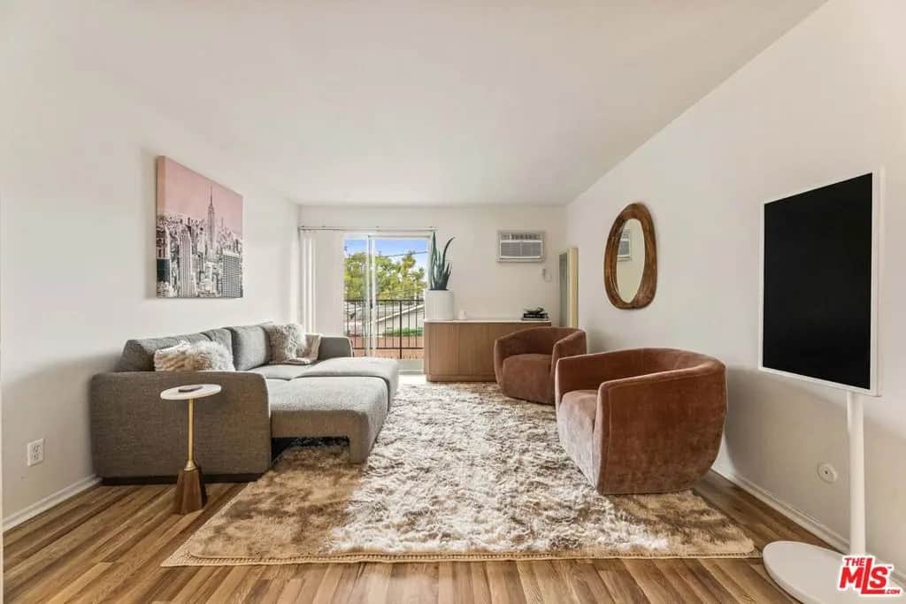 365 Burchett Street 118, Glendale, CA — listing photo 1