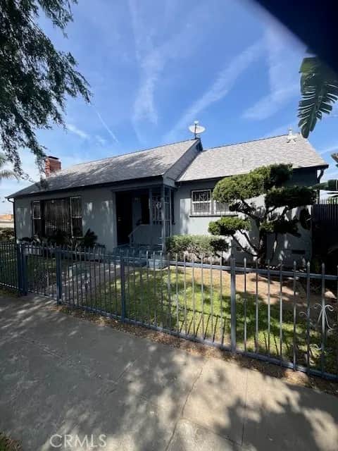 2121 W 70th, Los Angeles, CA — listing photo 1