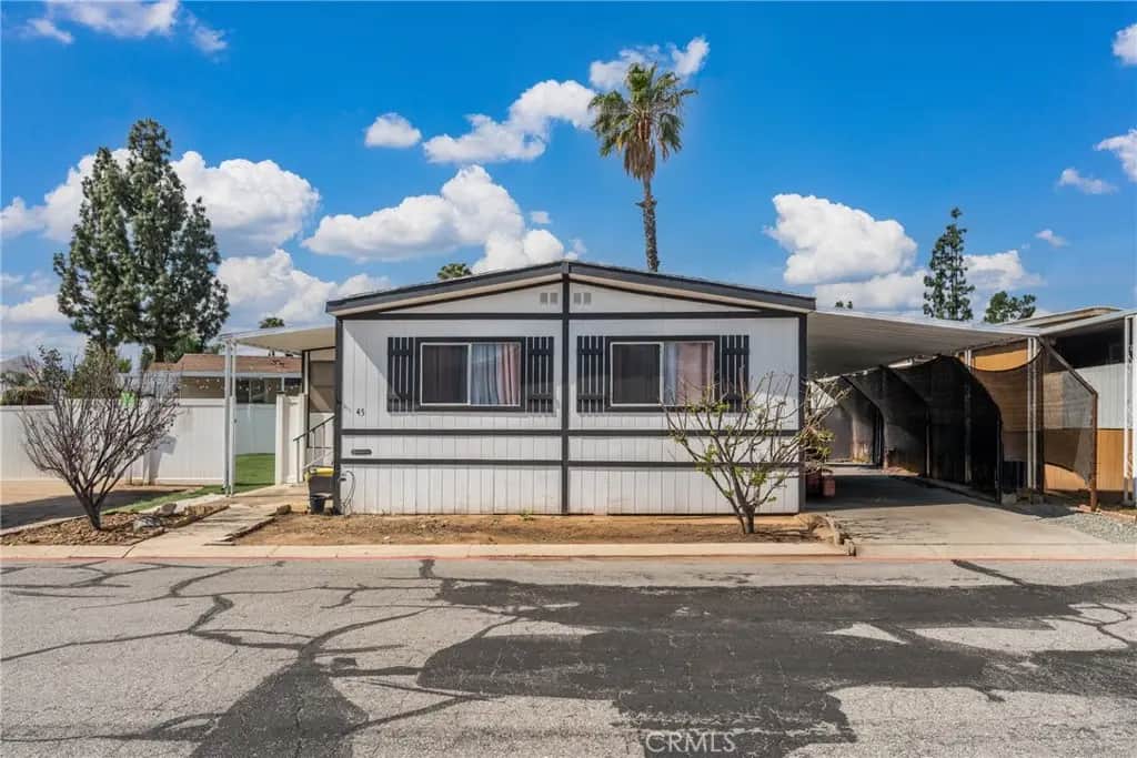 3883 SPC 45 Buchanan Street, Riverside, CA — listing photo 1