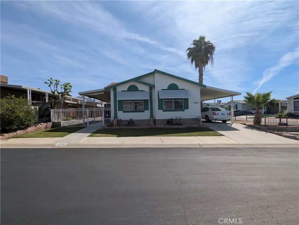 2000 Breezeway Drive, Bakersfield, CA — listing photo 1