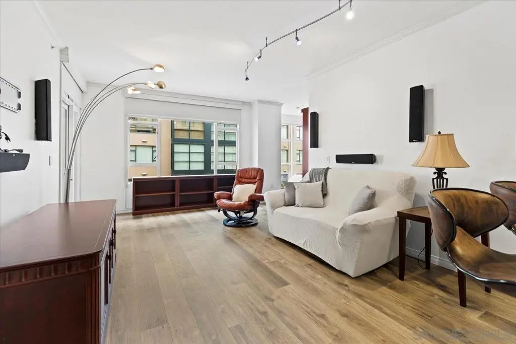 530 K St 410, San Diego, CA — listing photo 1