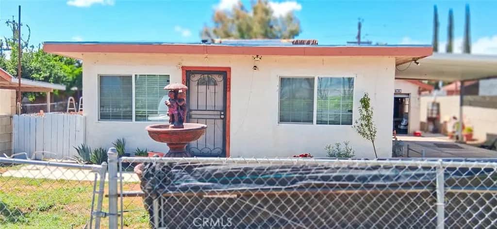 5600 Tamarack, Bakersfield, CA — listing photo 1