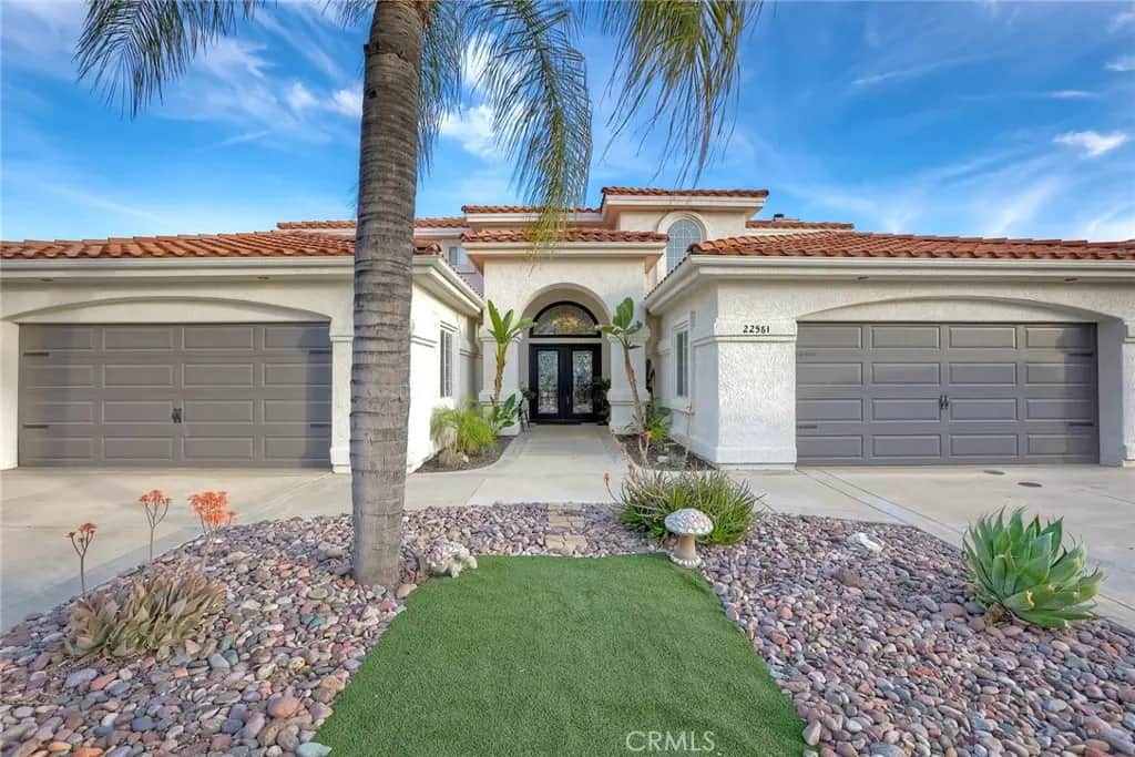 22561 Bass, Canyon Lake, CA — listing photo 1