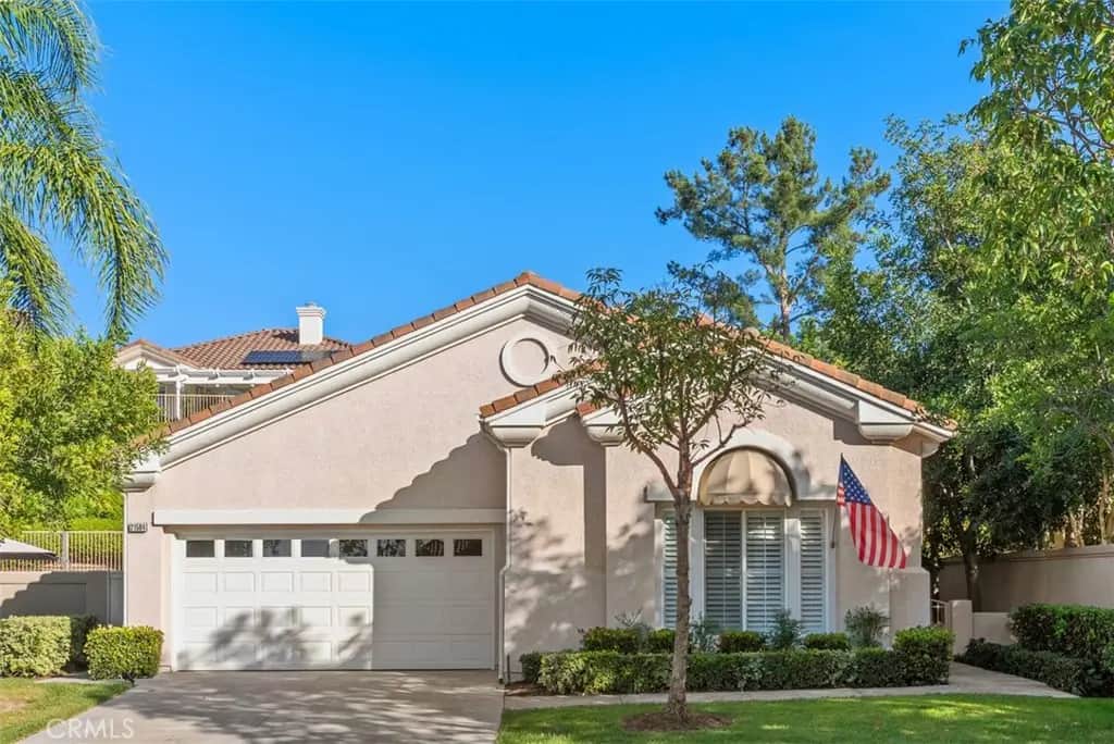 21584 Marana, Mission Viejo, CA — listing photo 1