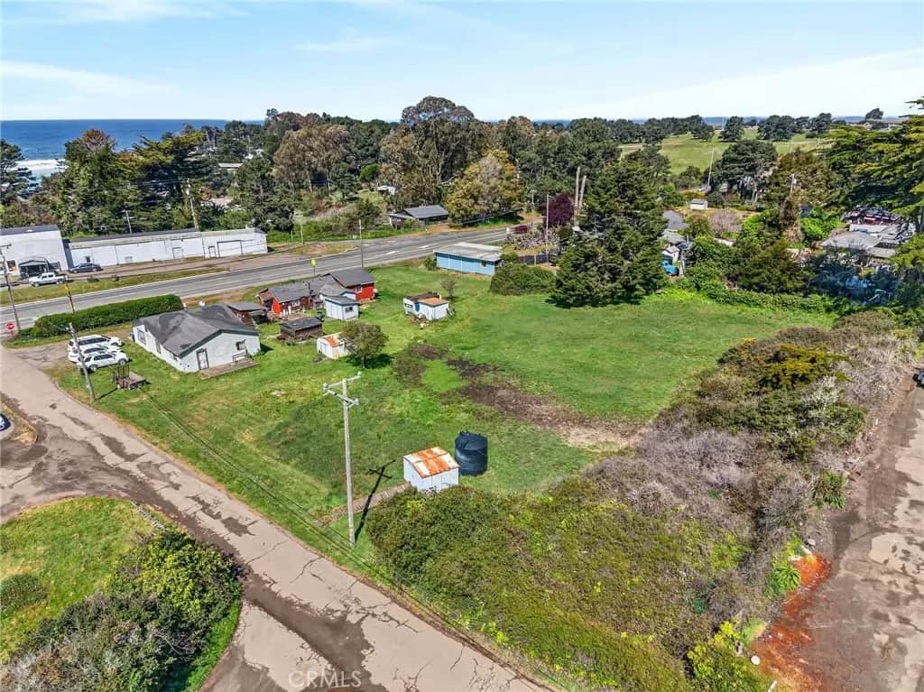 18801 N Highway 1, Fort Bragg, CA — listing photo 1