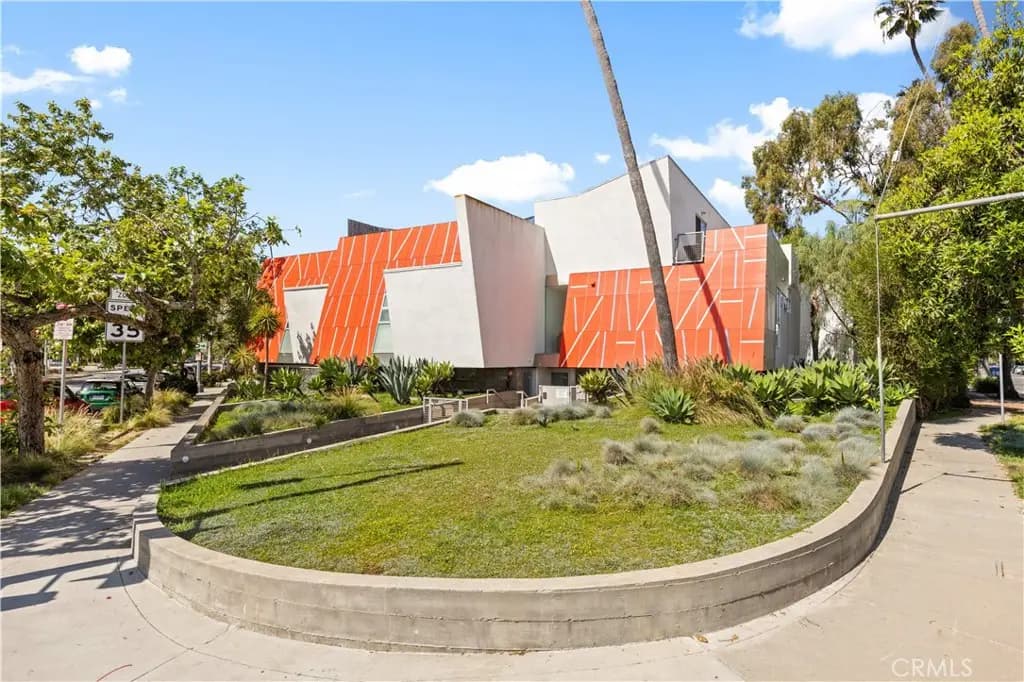 719 Venice Boulevard, Venice, CA — listing photo 1