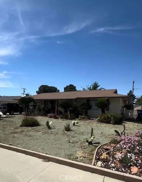 913 Cherry Hills Drive, Bakersfield, CA — listing photo 1