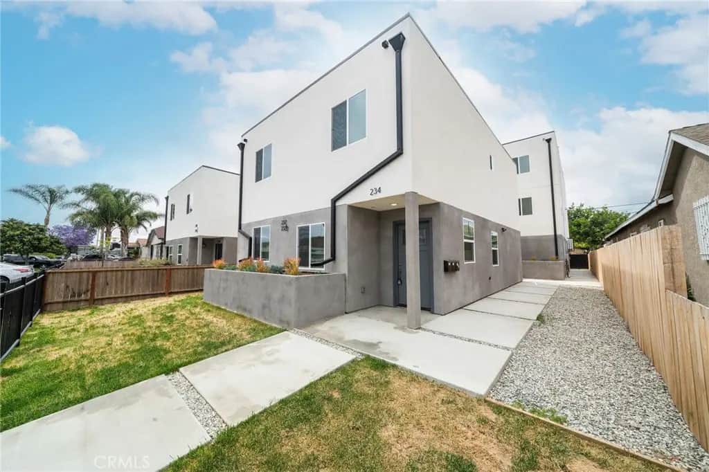 234 E 84th Street, Los Angeles, CA — listing photo 1