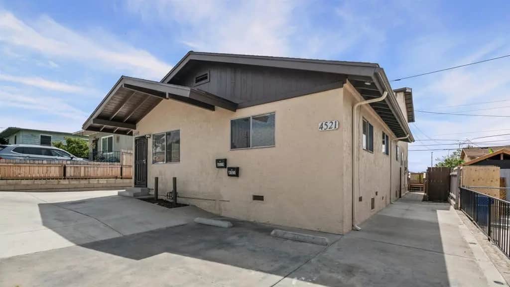 4521 G St, San Diego, CA — listing photo 1