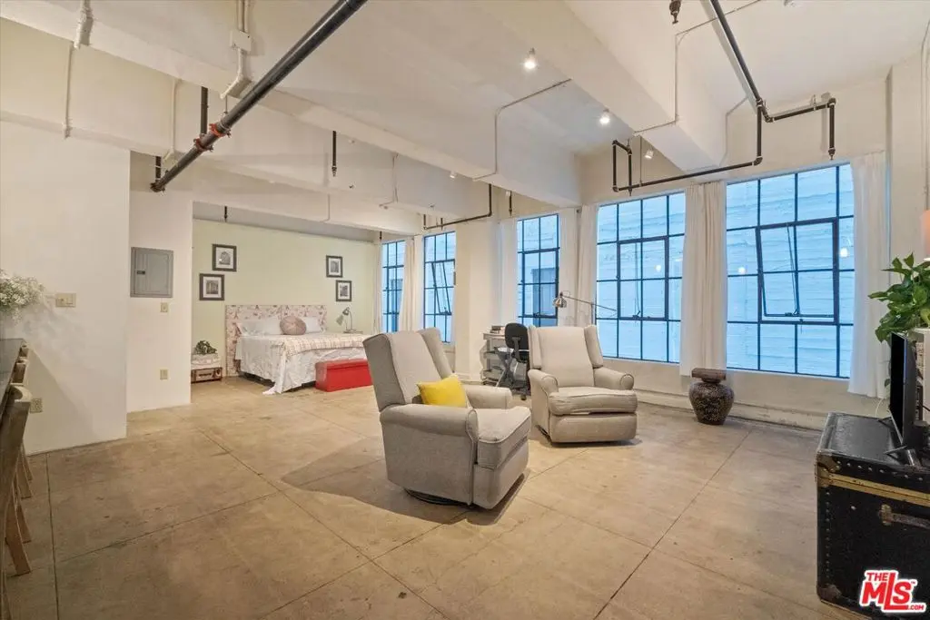 746 S Los Angeles Street 403, Los Angeles, CA — listing photo 1