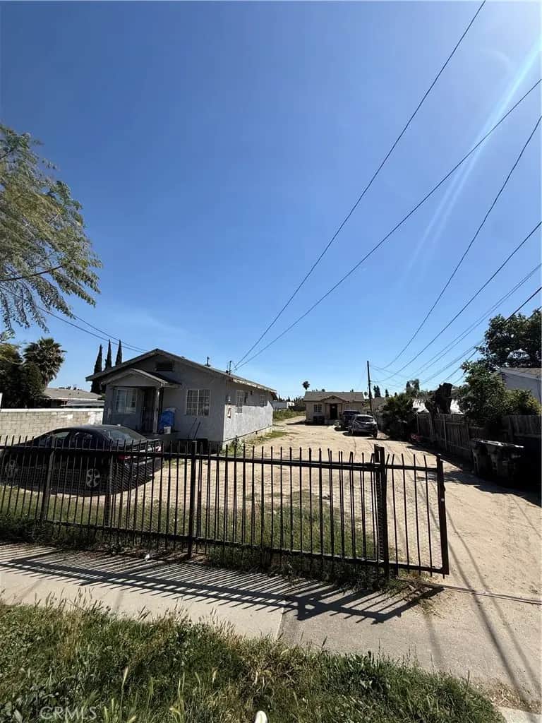2402 E 126th, Compton, CA — listing photo 1