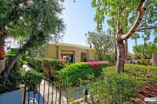 200 E Racquet Club Road 13, Palm Springs, CA — listing photo 1