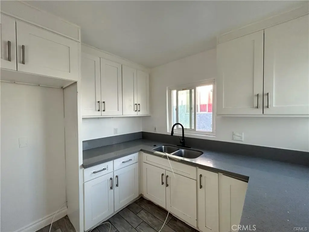 229 W 70th, Los Angeles, CA — listing photo 1