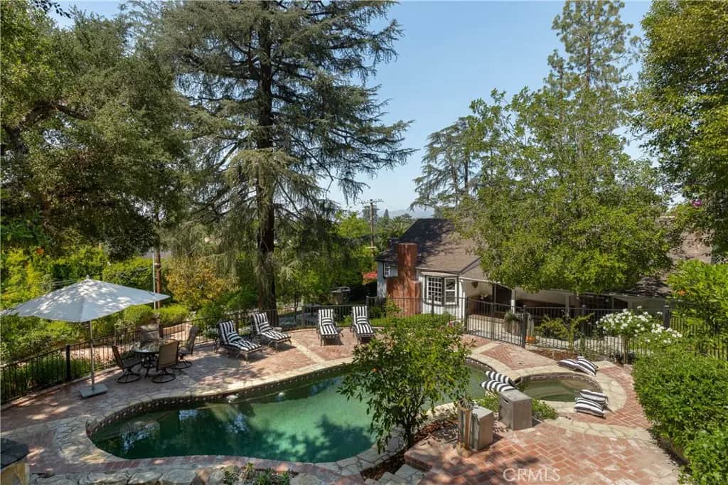 4650 Encino Avenue, Encino, CA — listing photo 1