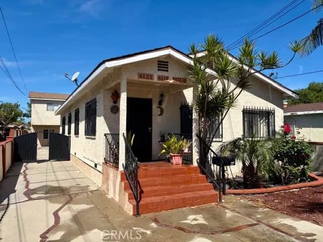 6121 Orchard Avenue, Huntington Park, CA — listing photo 1