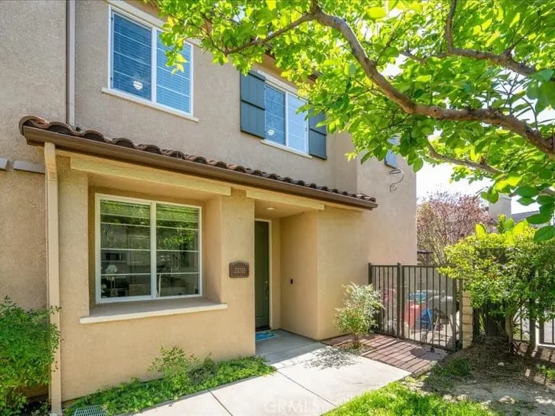 28355 Mirabelle Lane, Saugus, CA — listing photo 1