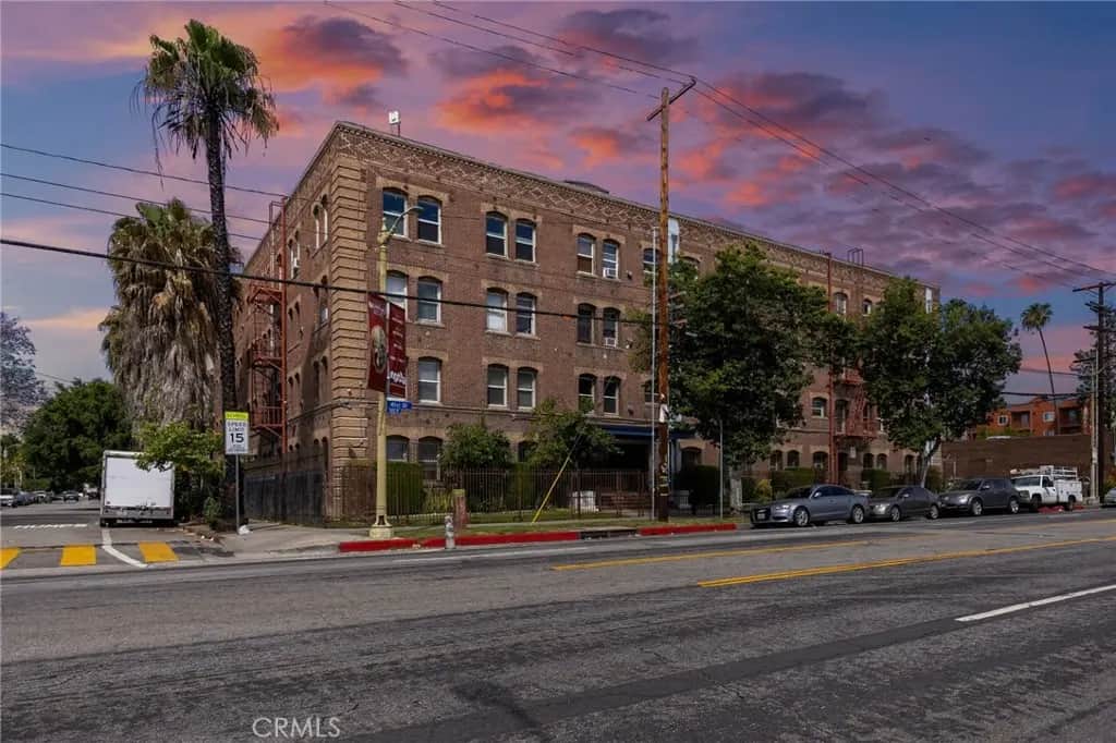 4125 S Figueroa 202, Los Angeles, CA — listing photo 1