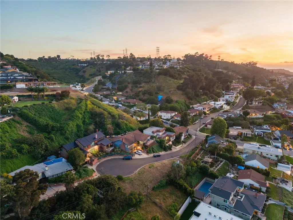 5261 Weatherford Dr, Los Angeles, CA — listing photo 1