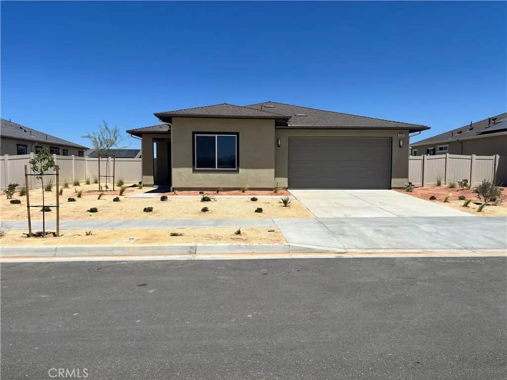 3235 E Avenue J-4, Lancaster, CA — listing photo 1