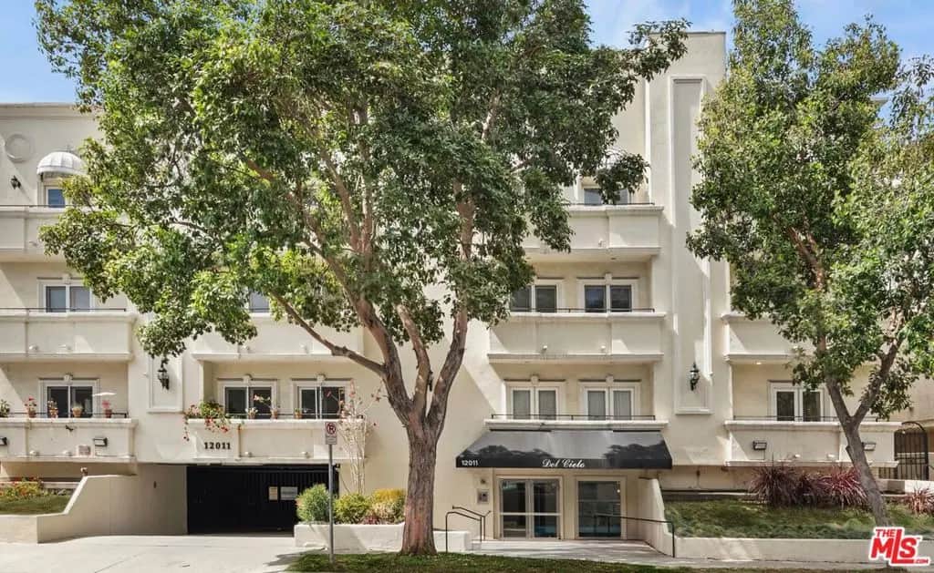 12011 Goshen Avenue 102, Los Angeles, CA — listing photo 1