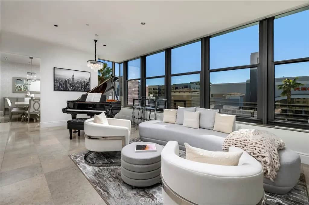 345 E Colorado Boulevard 404, Pasadena, CA — listing photo 1