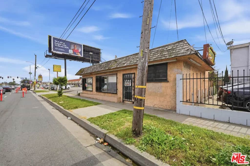 1021 W 101st Street, Los Angeles, CA — listing photo 1