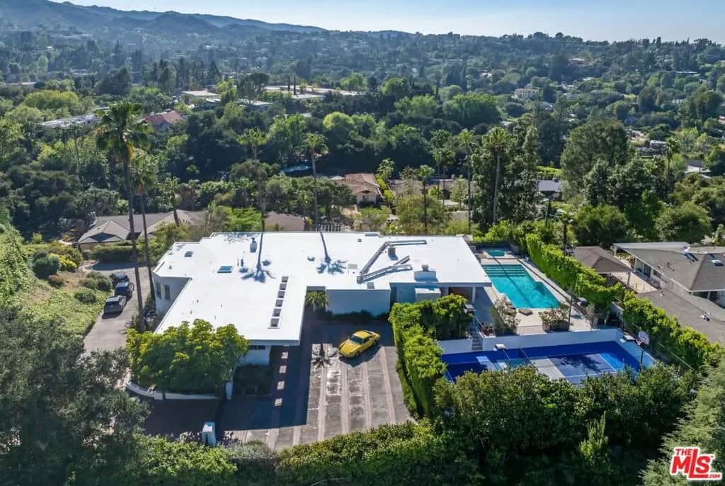 16411 Garvin Drive, Encino, CA — listing photo 1