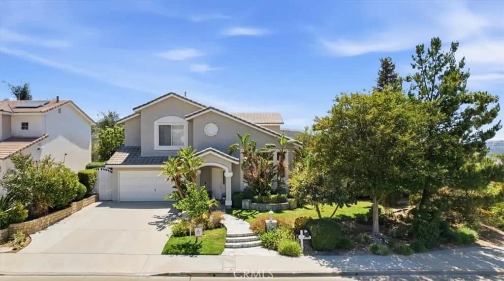 20122 Gina Court, Saugus, CA — listing photo 1