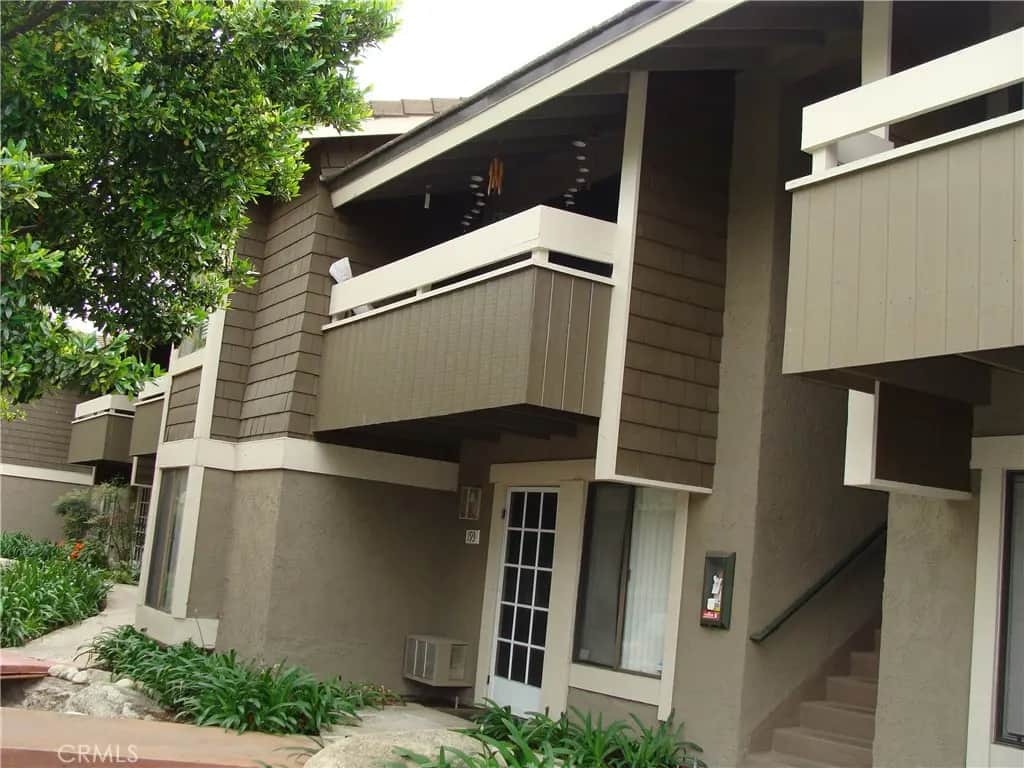 194 Streamwood, Irvine, CA — listing photo 1