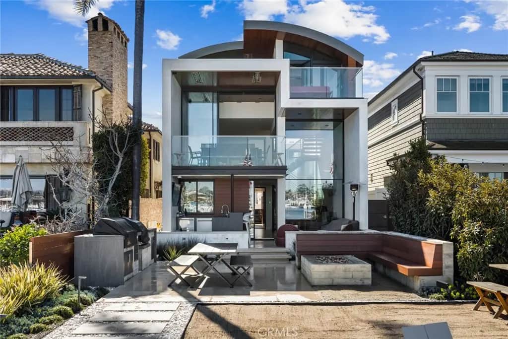 1509 E Bay Avenue, Newport Beach, CA — listing photo 1