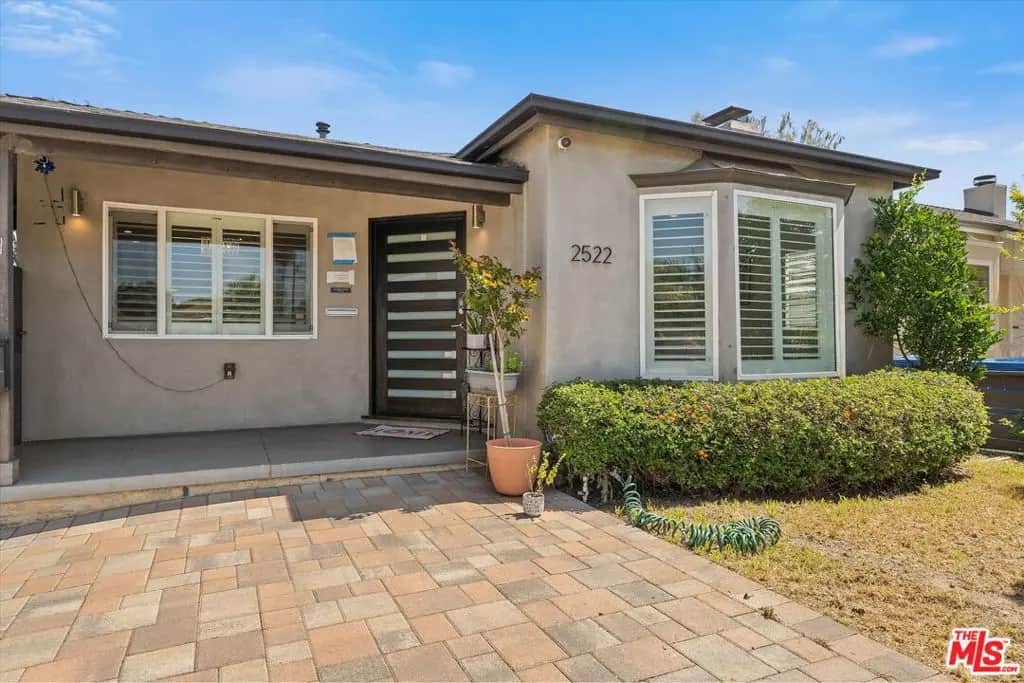 2522 S Bundy Drive, Los Angeles, CA — listing photo 1
