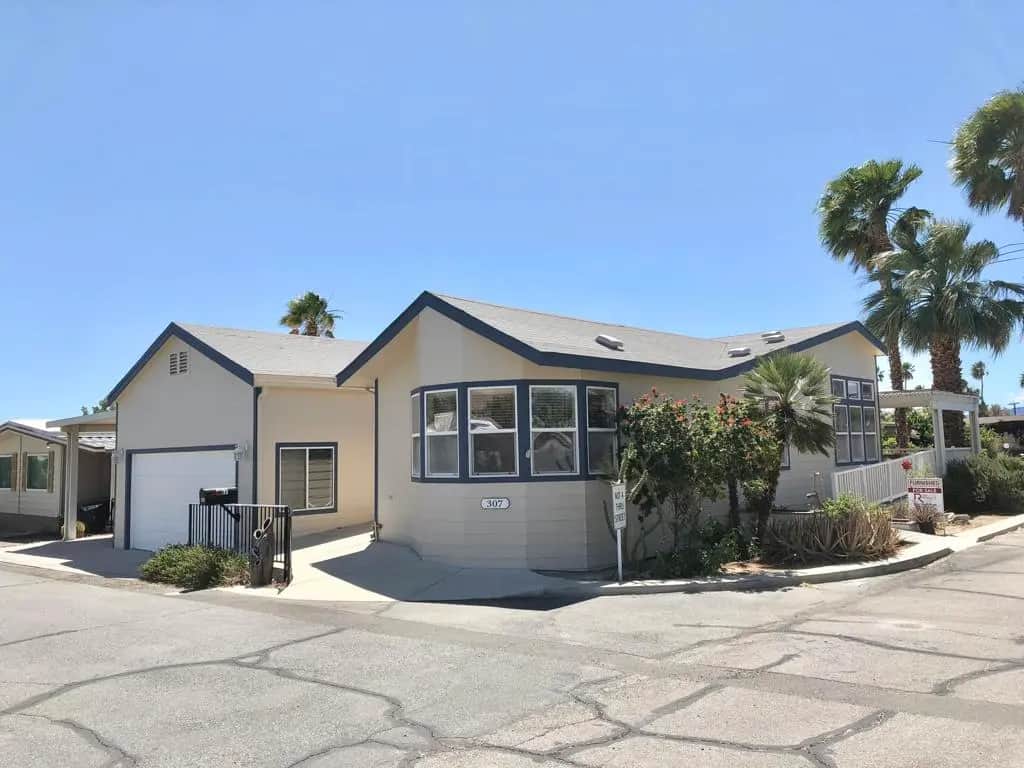 74711 Dillon Road 307, Desert Hot Springs, CA — listing photo 1