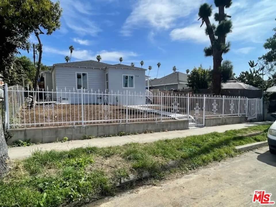 3910 Drysdale Avenue, Los Angeles, CA — listing photo 1