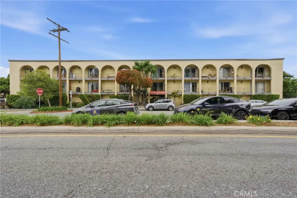 2311 4th Street 106, Santa Monica, CA — listing photo 1