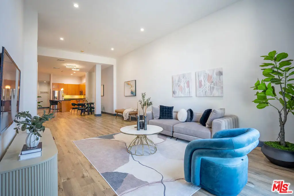 3223 W 6th Street 205, Los Angeles, CA — listing photo 1