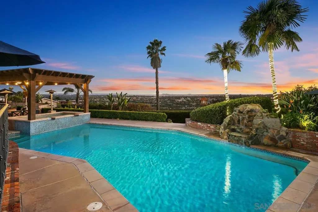6525 Crystalaire, San Diego, CA — listing photo 1