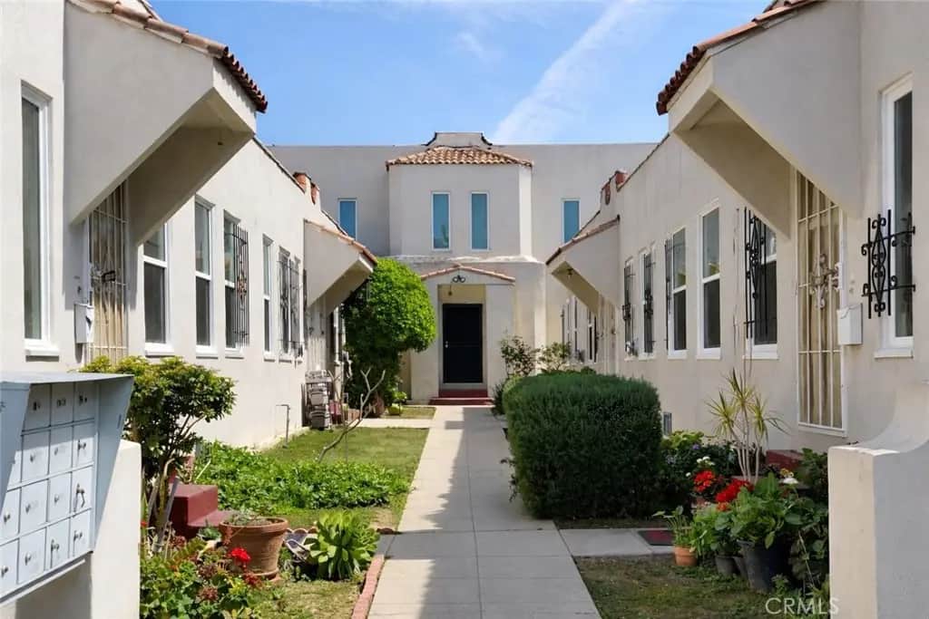 1246 N Kenmore Ave, Los Angeles, CA — listing photo 1