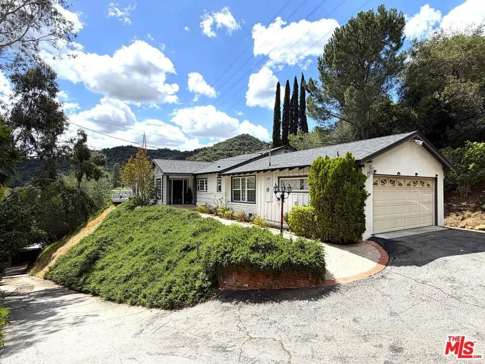 3759 Lockerbie Lane, Glendale, CA — listing photo 1