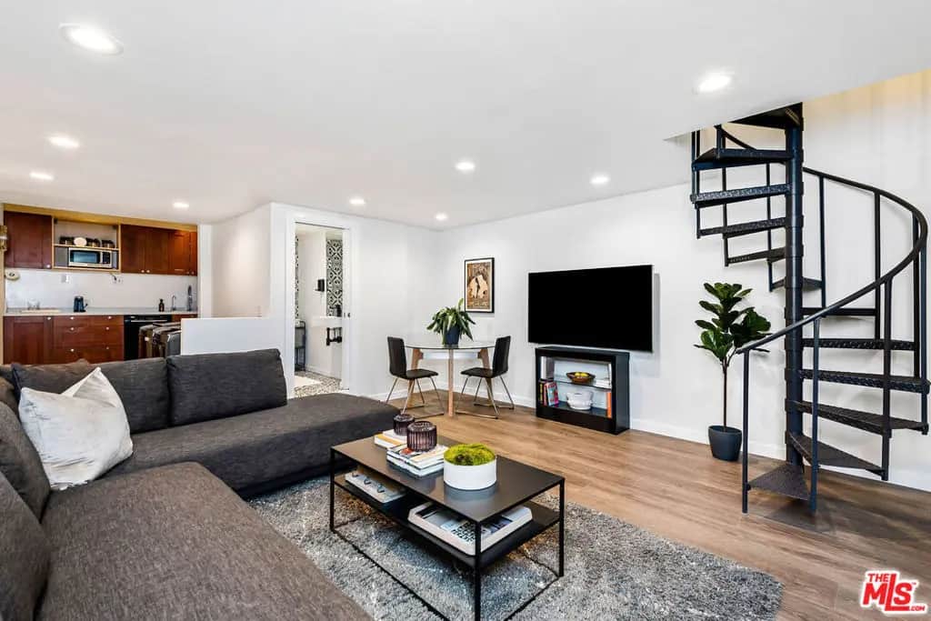 717 Huntley Drive, West Hollywood, CA — listing photo 1