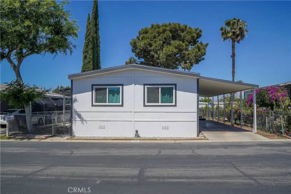 777 S Temescal 120, Corona, CA — listing photo 1