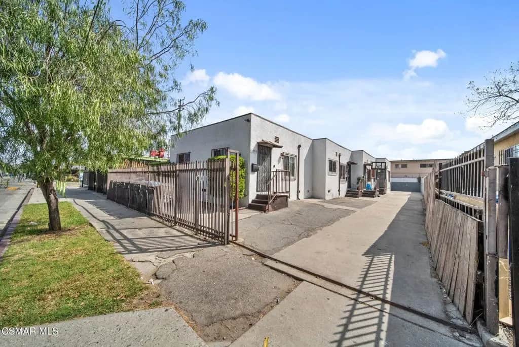 9206 Hoover Street, Los Angeles, CA — listing photo 1