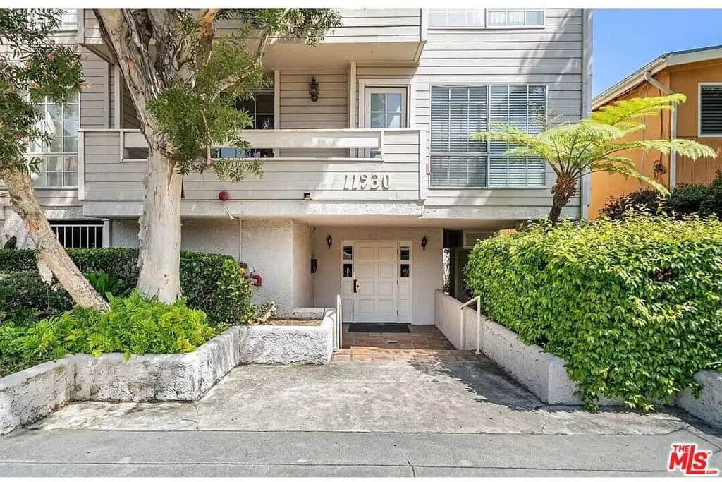 11930 Avon Way 207, Los Angeles, CA — listing photo 1