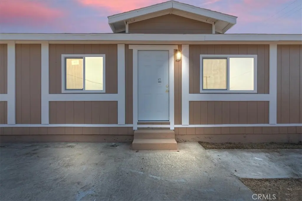 108 2nd Street, Taft, CA — listing photo 1