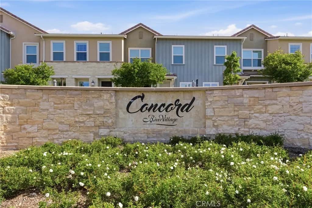 22864 Acoustic, Saugus, CA — listing photo 1