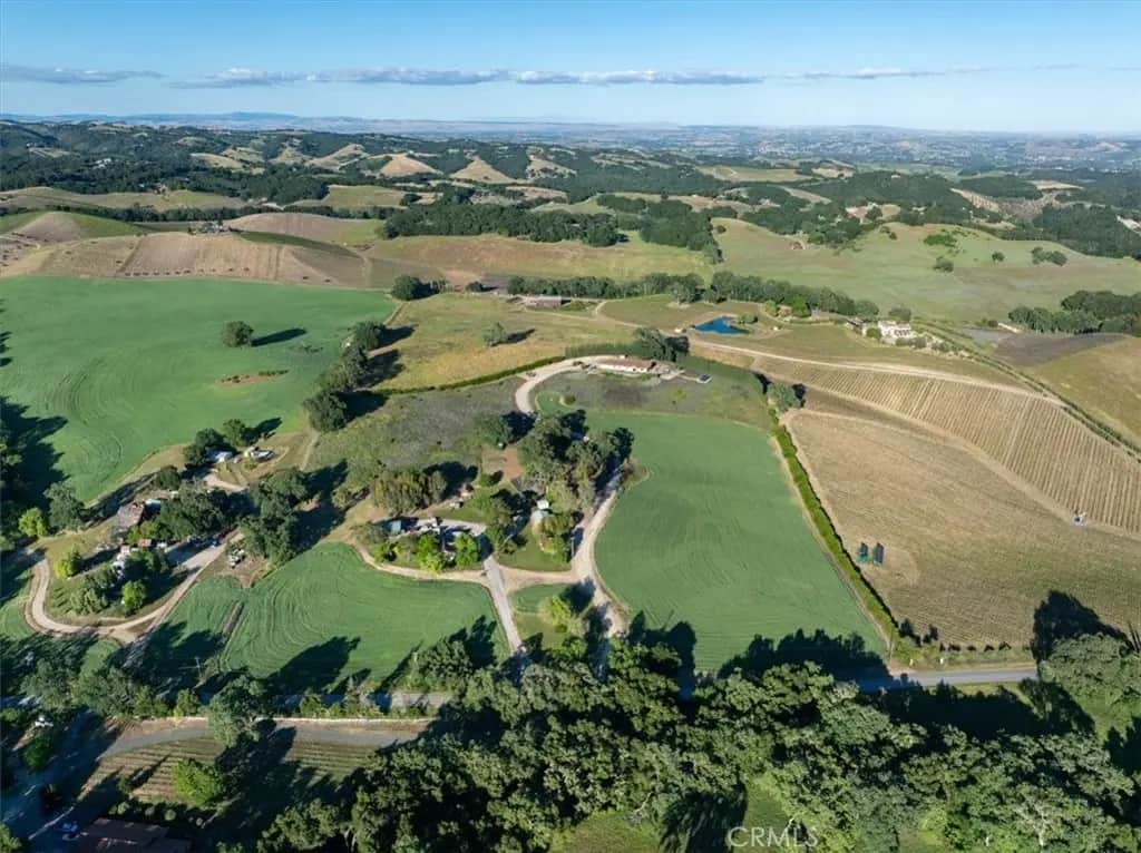 5250 , 5260 Vineyard, Paso Robles, CA — listing photo 1