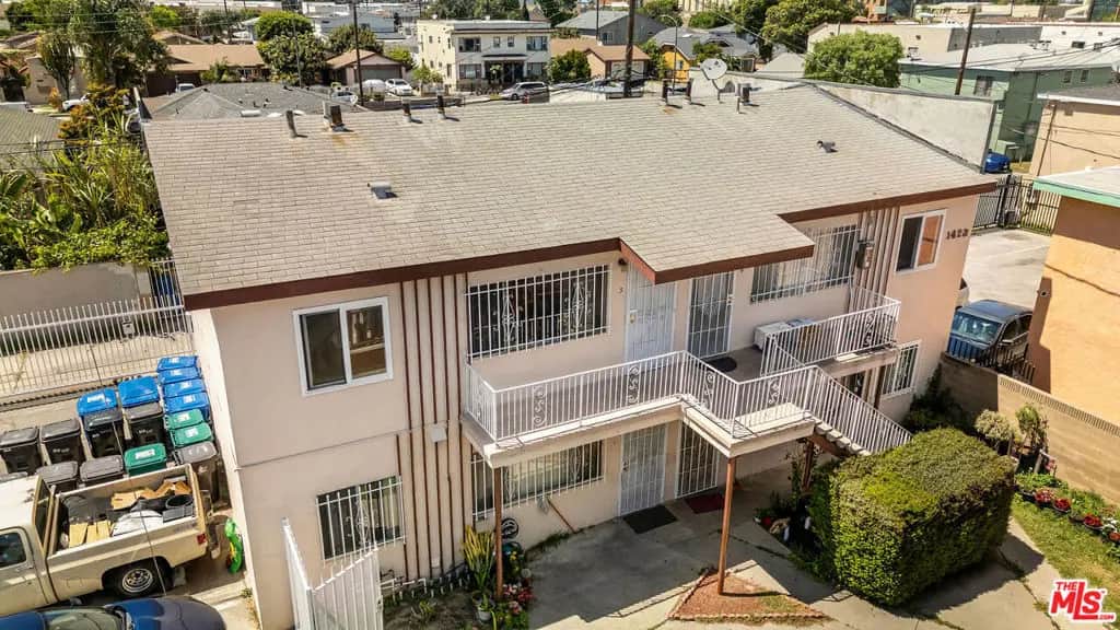 1423 Martin Luther King Jr Avenue 3, Long Beach, CA — listing photo 1