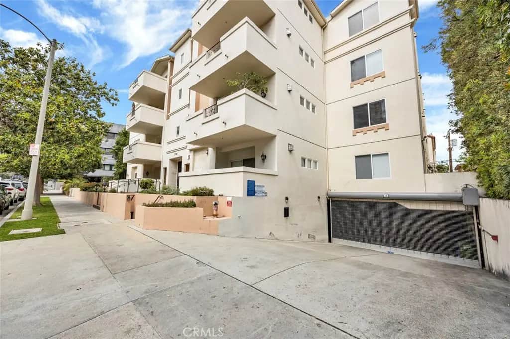 1726 S Bentley Avenue 403, Los Angeles, CA — listing photo 1